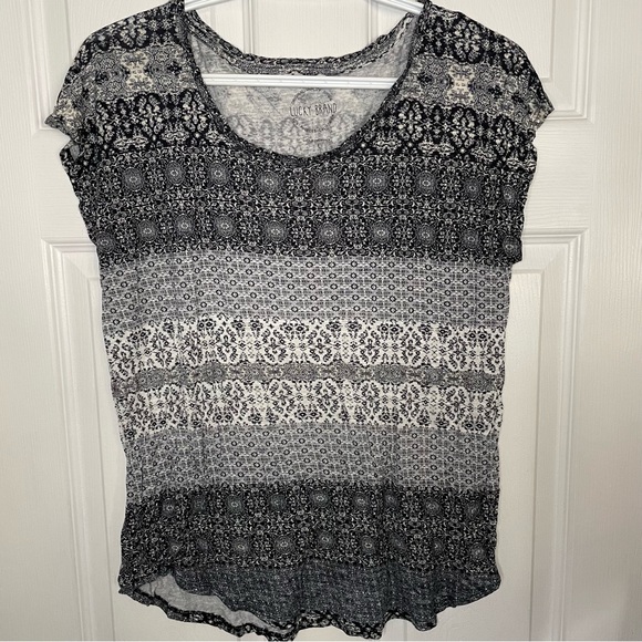 Lucky Brand cute black and white boho patterned short sleeve tshirt size Large - Picture 1 of 6